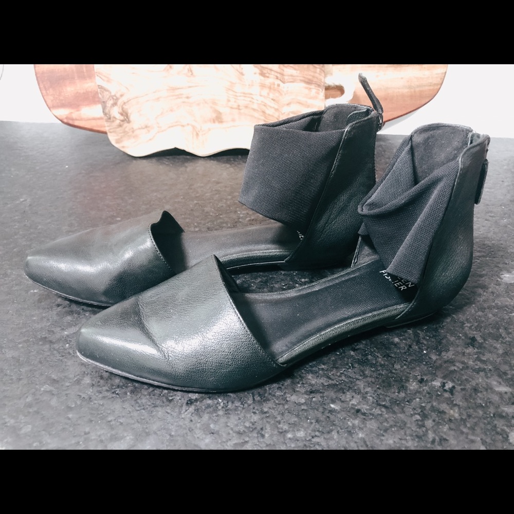 ⭐️SOLD⭐️Eileen Fisher Black Leather d'orsay